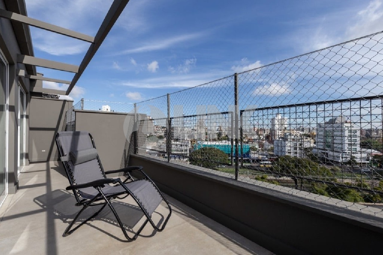 Comprar Cobertura mobiliada de 2 quartos com 1 vaga à venda no bairro Petrópolis em Porto Alegre