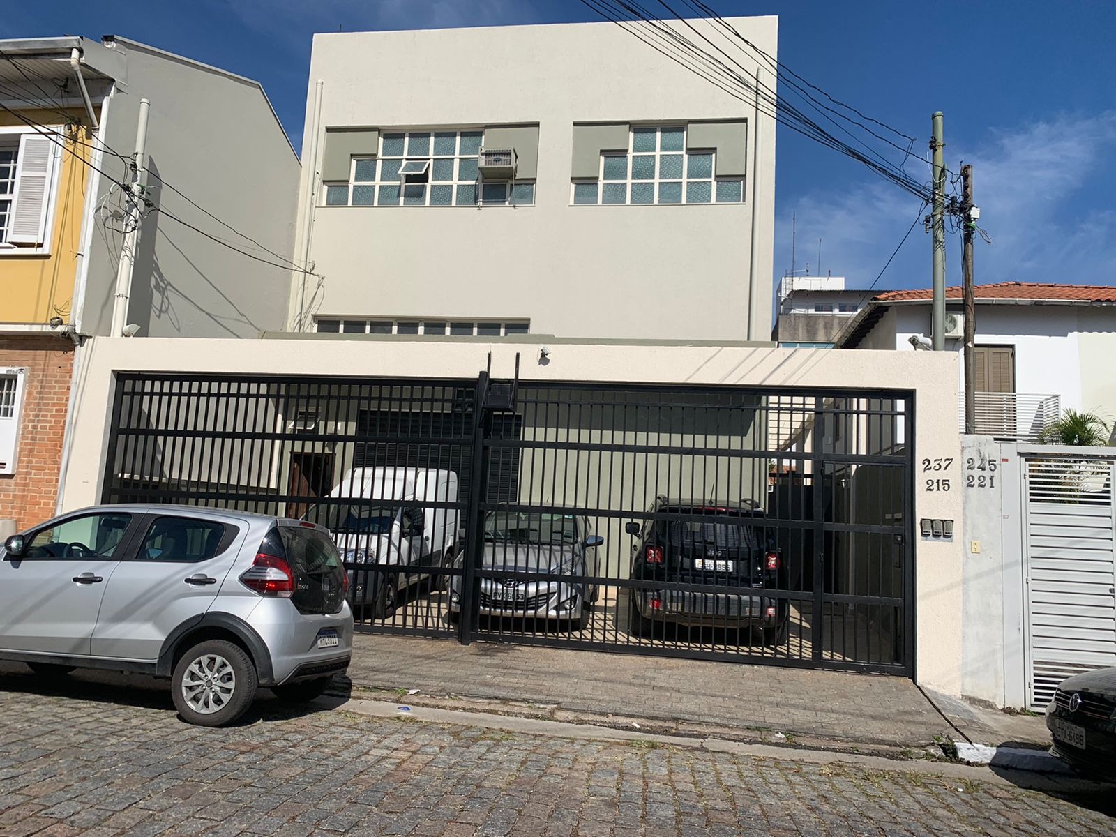 Prédio Inteiro - Foto 1
