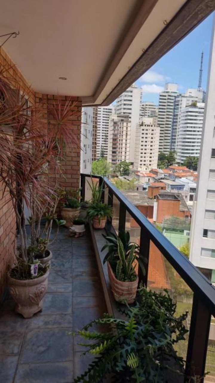 Apartamento, 4 quartos, 220 m² - Foto 1