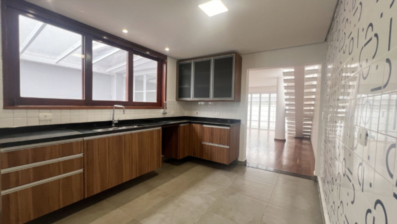 Casa, 3 quartos, 240 m² - Foto 8