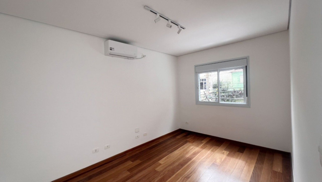 Casa, 3 quartos, 240 m² - Foto 15