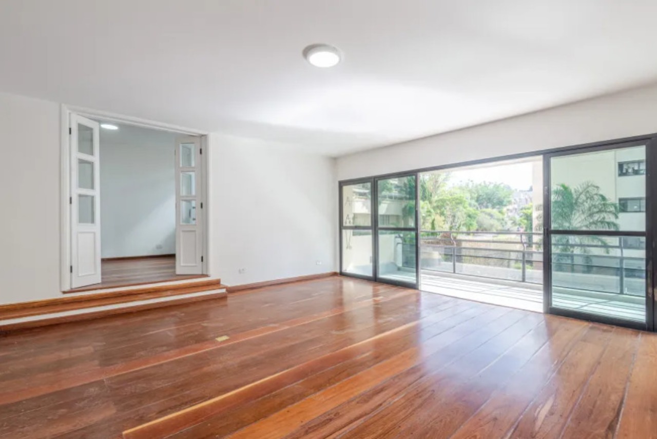 Apartamento, 3 quartos, 240 m² - Foto 1
