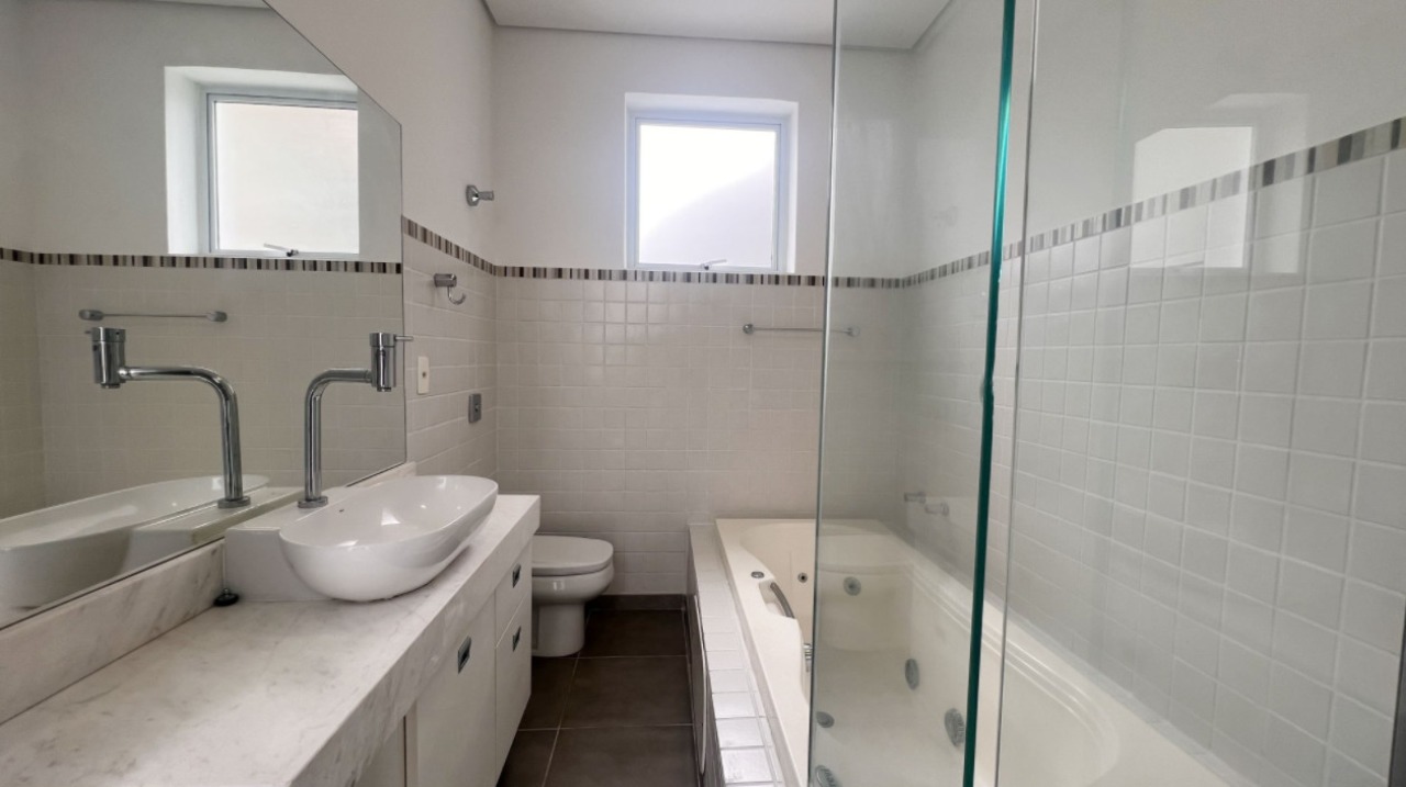 Casa, 3 quartos, 240 m² - Foto 11