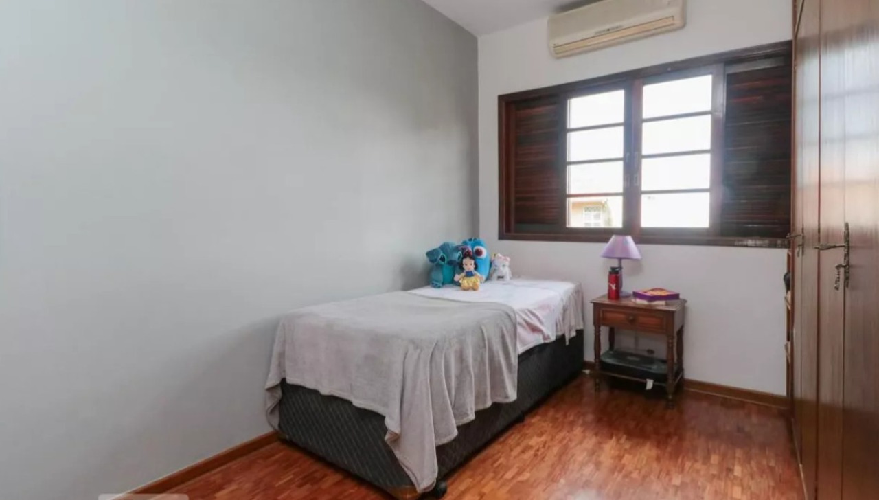 Casa, 4 quartos, 250 m² - Foto 28