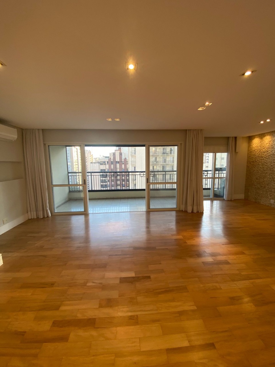Apartamento, 3 quartos, 130 m² - Foto 3