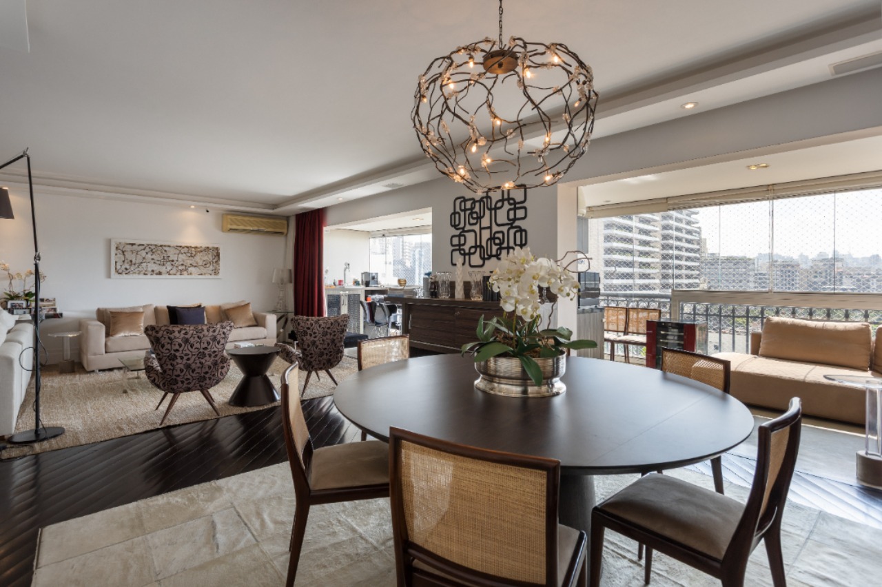 Apartamento, 3 quartos, 220 m² - Foto 2
