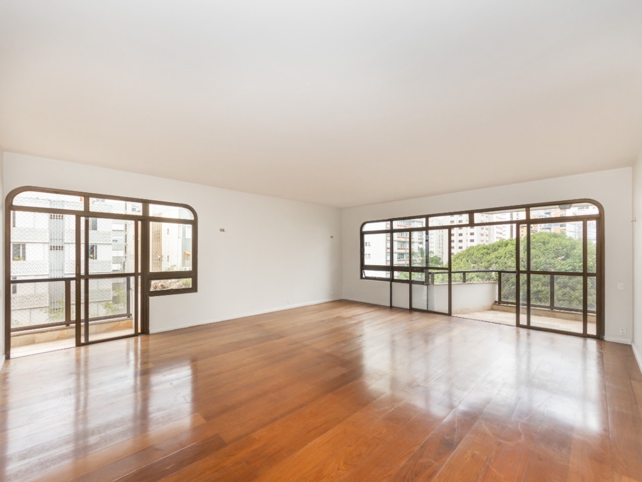 Apartamento, 4 quartos, 290 m² - Foto 1