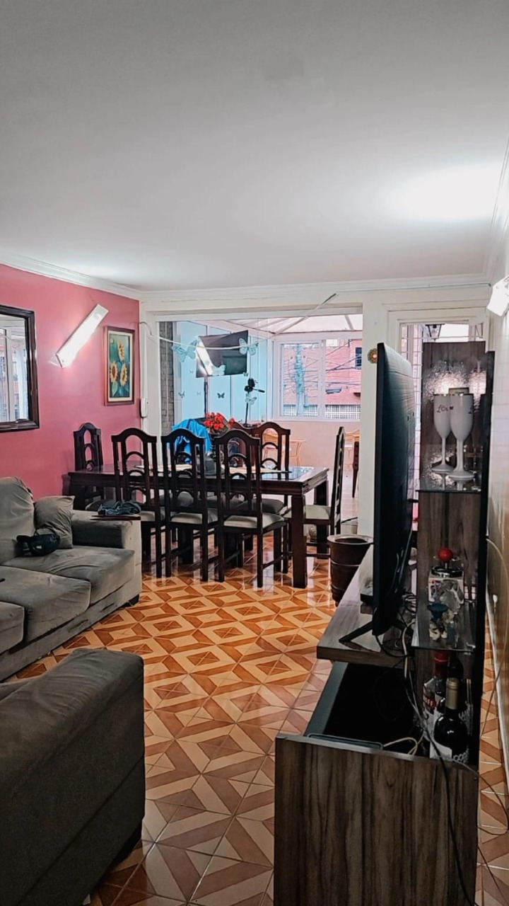 Casa, 2 quartos, 122 m² - Foto 1