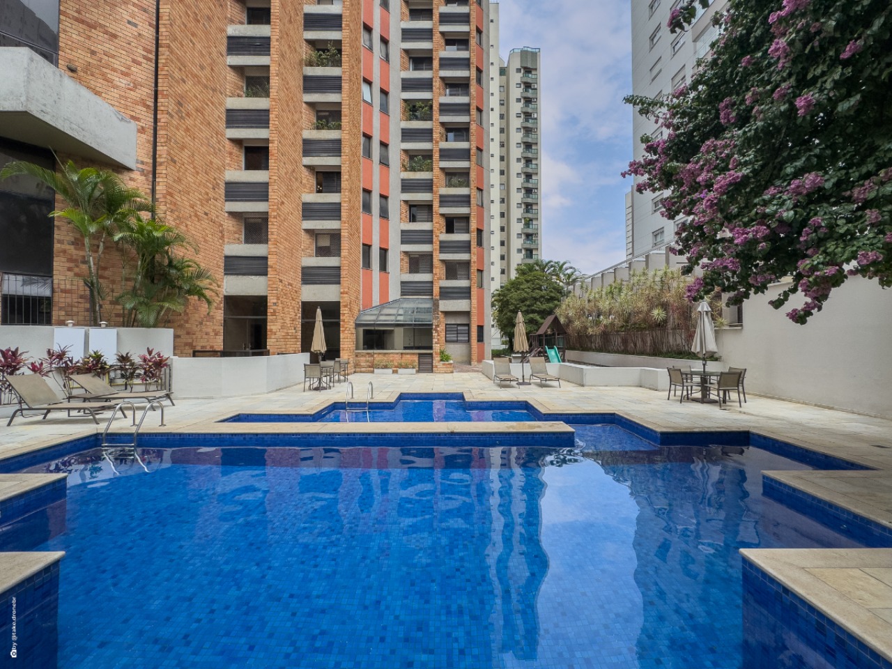 Apartamento, 3 quartos, 200 m² - Foto 1