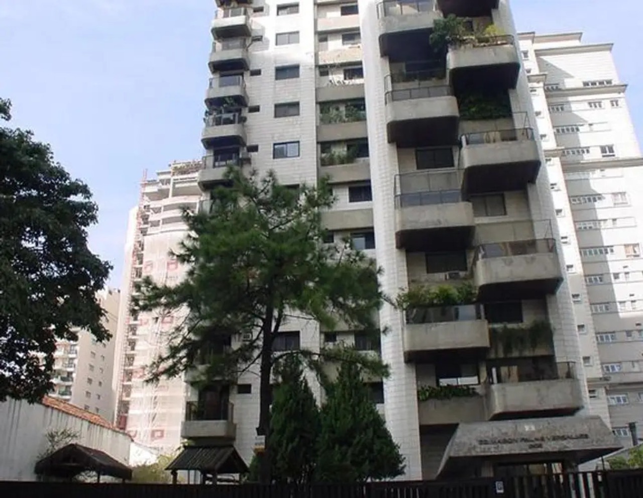 Apartamento, 3 quartos, 220 m² - Foto 1