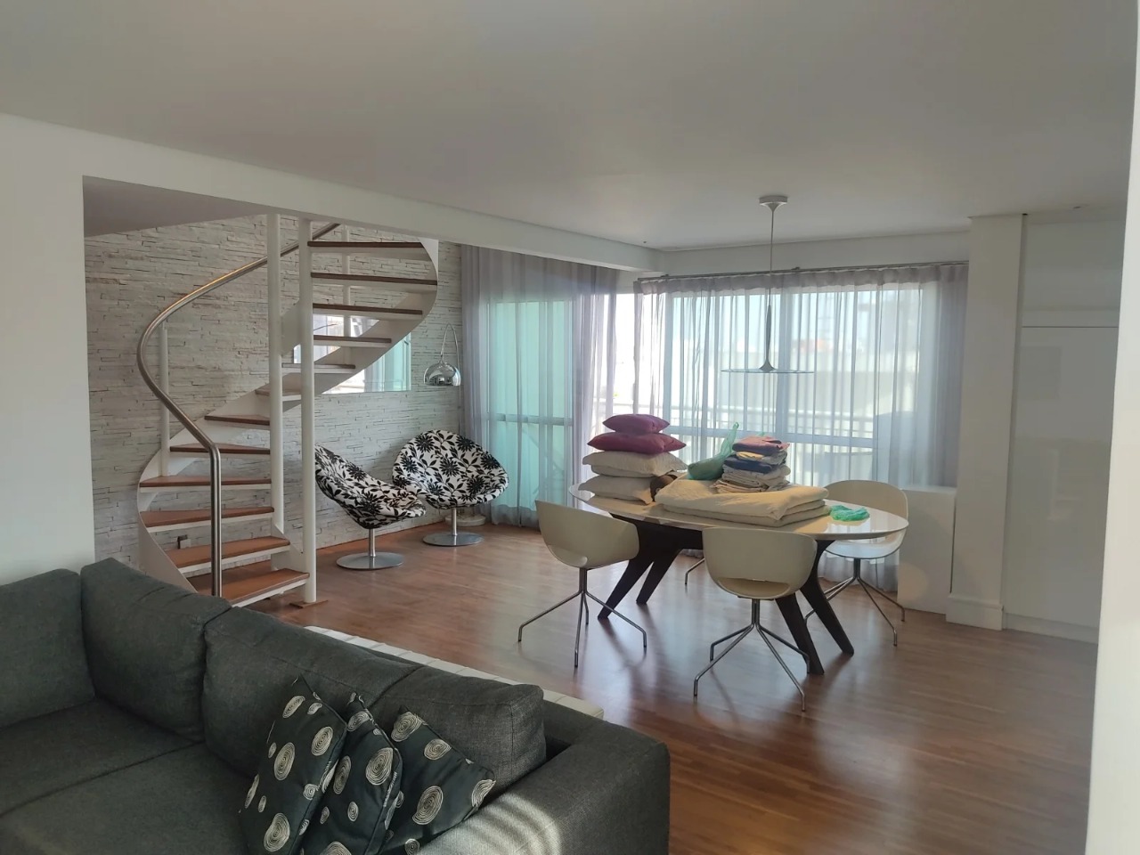Apartamento, 1 quarto, 104 m² - Foto 2