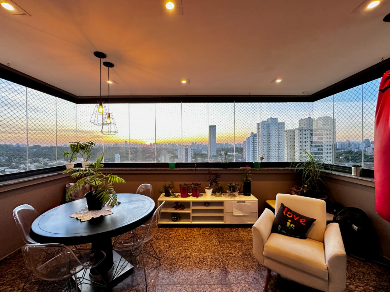 Apartamento, 4 quartos, 274 m² - Foto 1