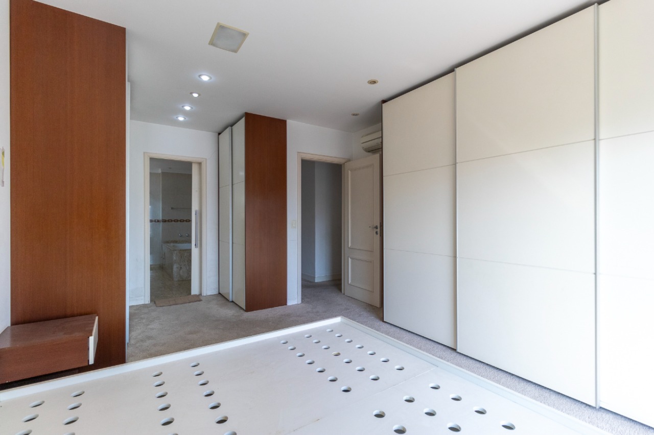 Apartamento, 4 quartos, 250 m² - Foto 22