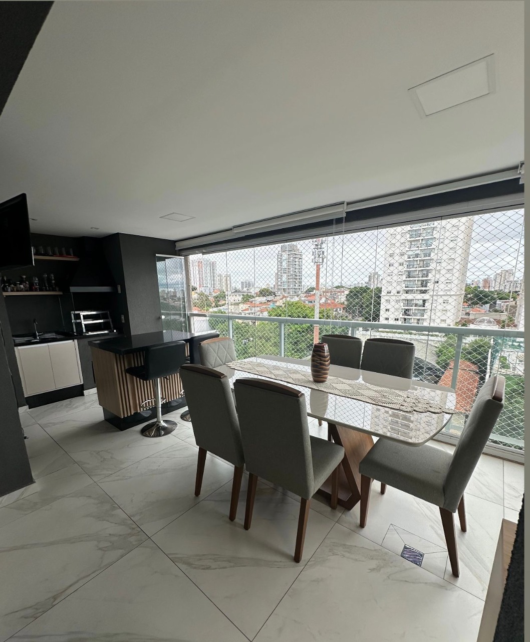 Apartamento, 4 quartos, 140 m² - Foto 1
