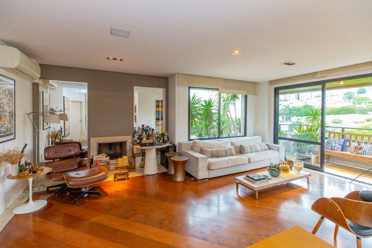 Apartamento, 3 quartos, 205 m² - Foto 1
