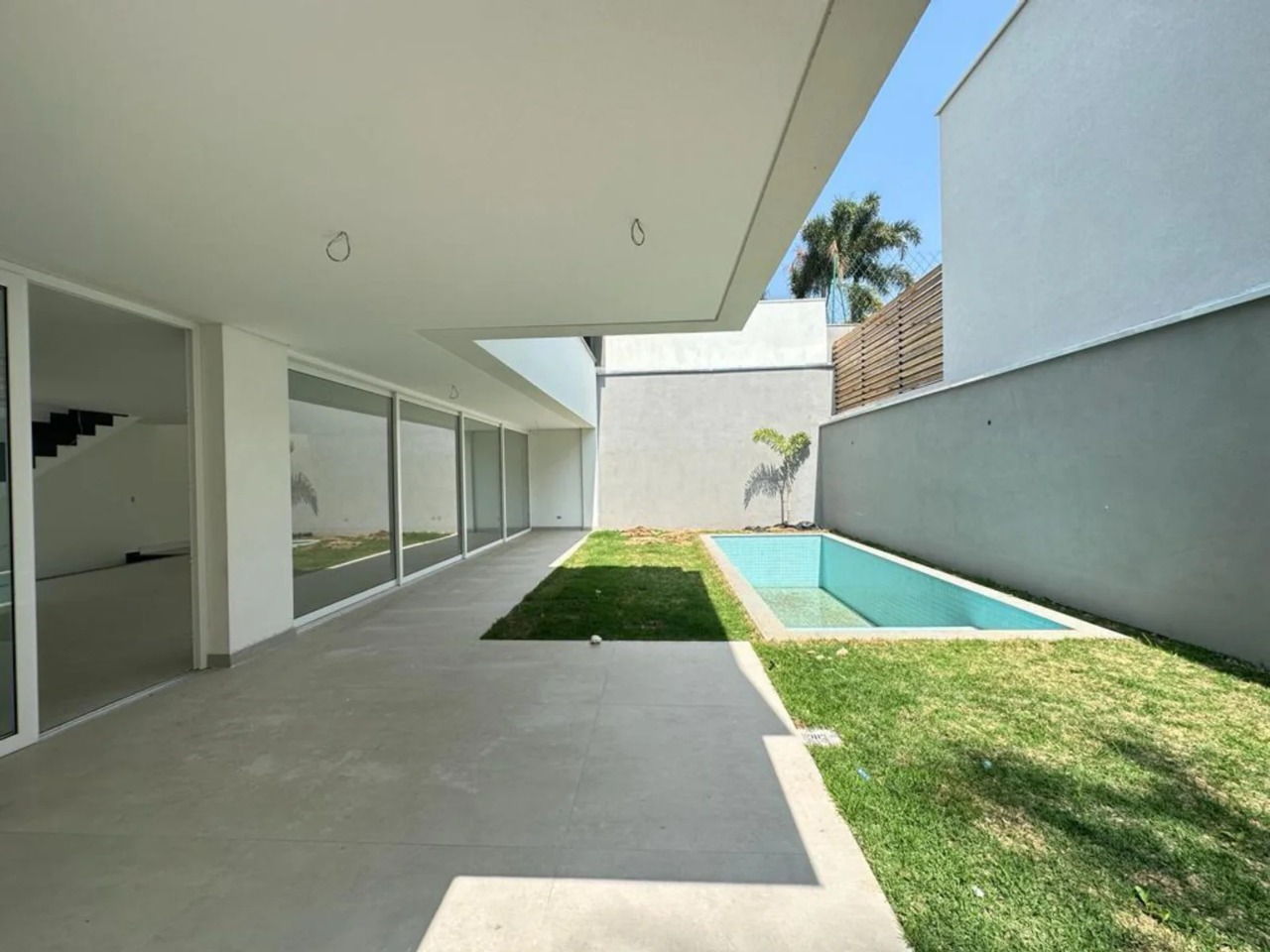 Casa de Condomínio, 4 quartos - Foto 1