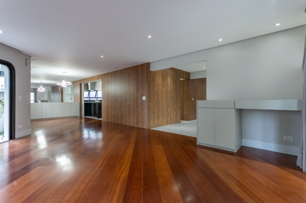 Apartamento, 3 quartos, 200 m² - Foto 1