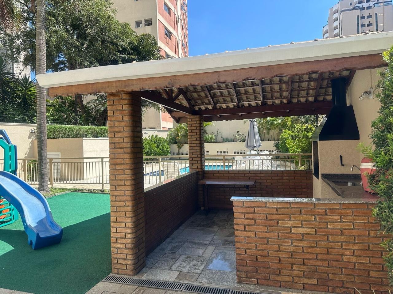 Apartamento, 3 quartos, 100 m² - Foto 2