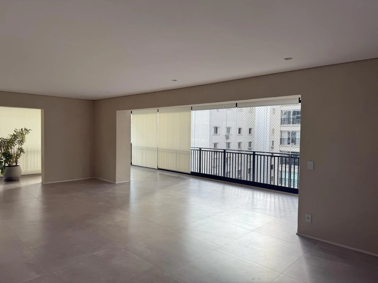 Apartamento, 3 quartos, 210 m² - Foto 2