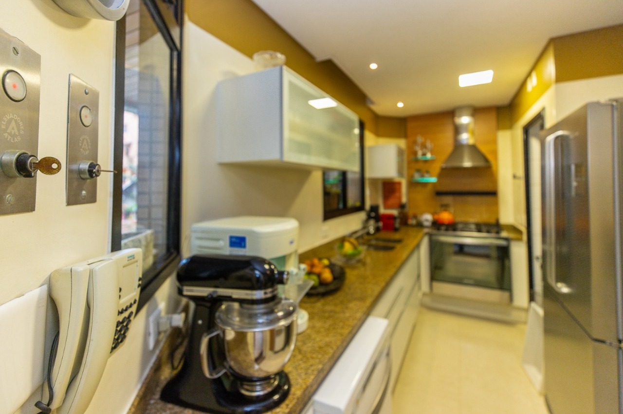 Apartamento, 3 quartos, 205 m² - Foto 28