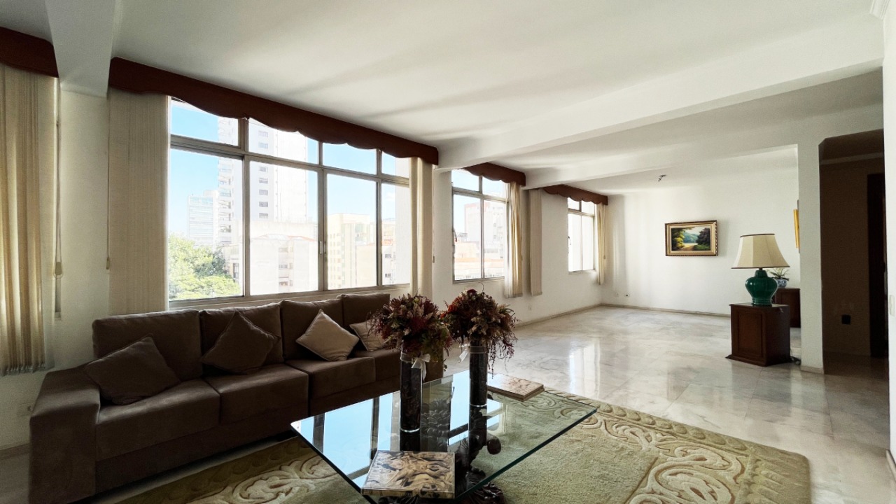 Apartamento, 3 quartos, 215 m² - Foto 1