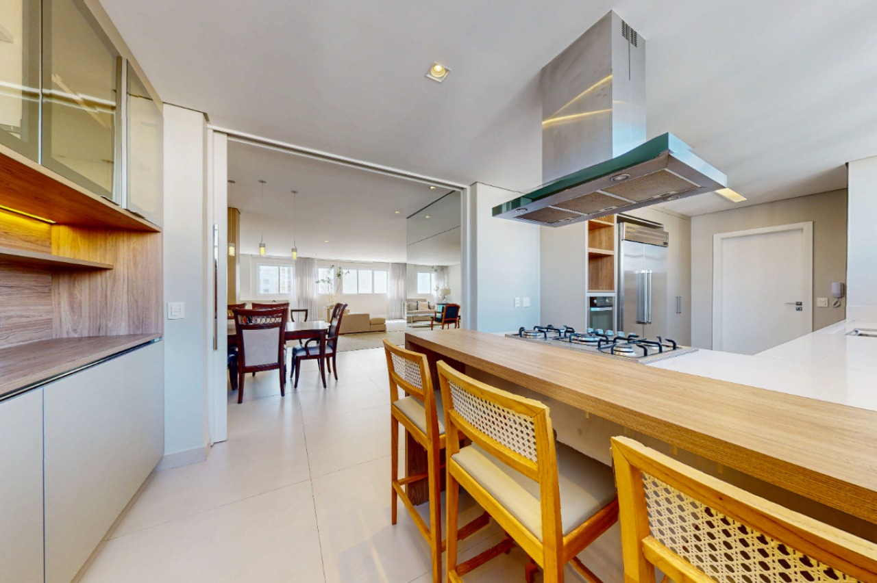 Apartamento, 3 quartos, 230 m² - Foto 2