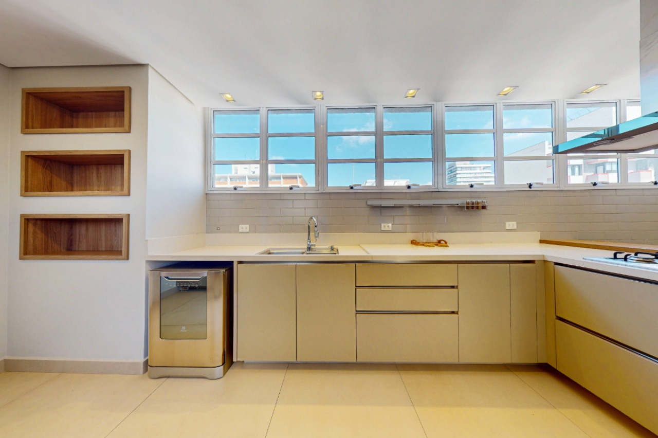 Apartamento, 3 quartos, 230 m² - Foto 1