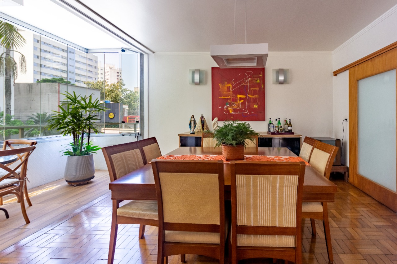 Apartamento, 3 quartos, 200 m² - Foto 1