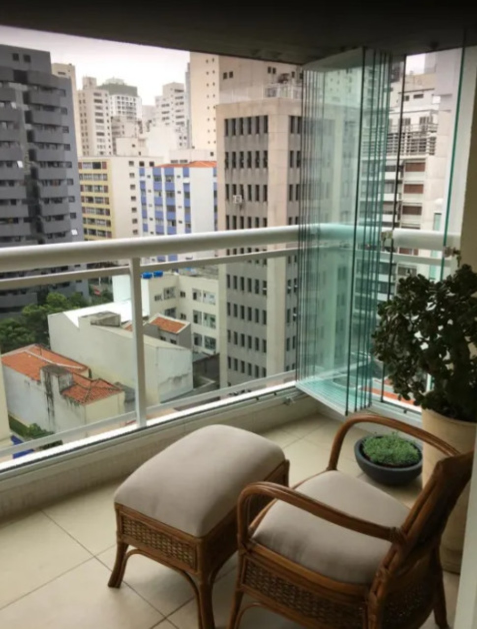 Apartamento, 3 quartos, 140 m² - Foto 1