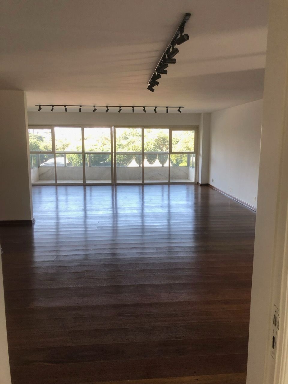 Apartamento, 4 quartos, 230 m² - Foto 3
