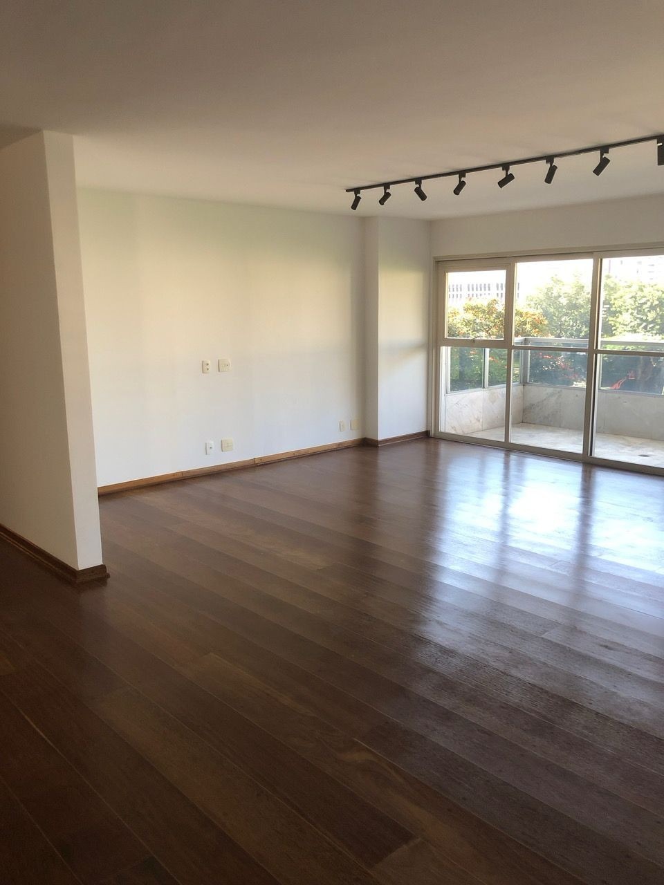 Apartamento, 4 quartos, 230 m² - Foto 4