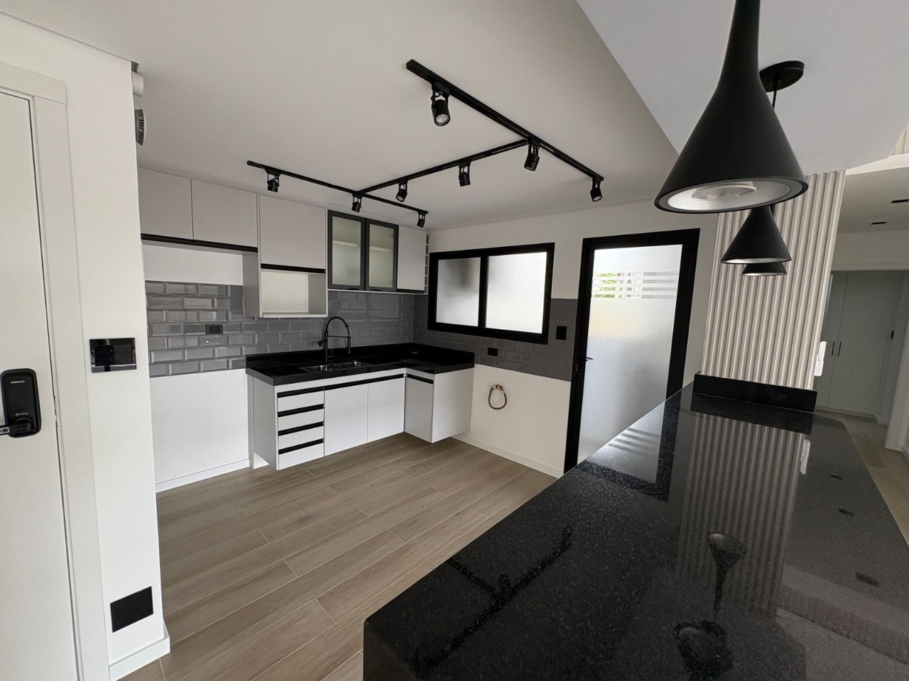 Apartamento, 2 quartos, 90 m² - Foto 1