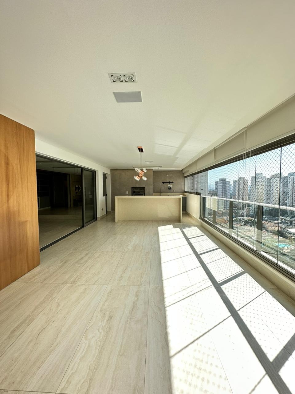 Apartamento, 3 quartos, 180 m² - Foto 1
