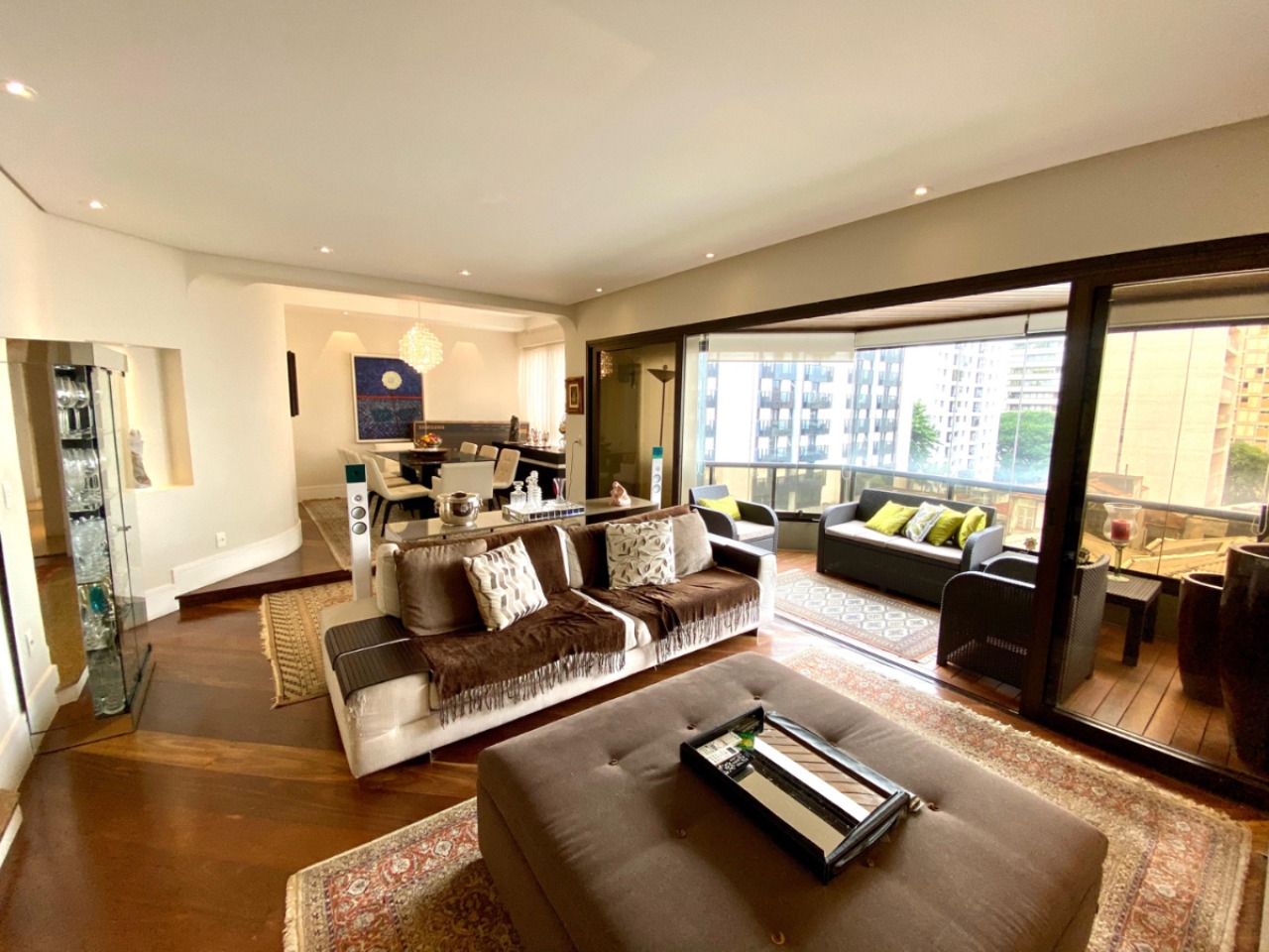 Apartamento, 4 quartos, 190 m² - Foto 1