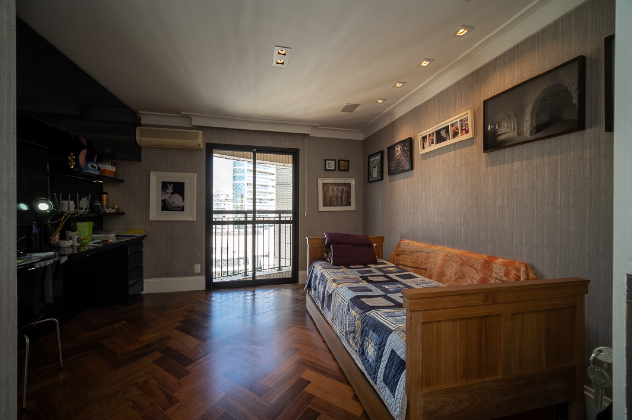 Apartamento, 3 quartos, 250 m² - Foto 24