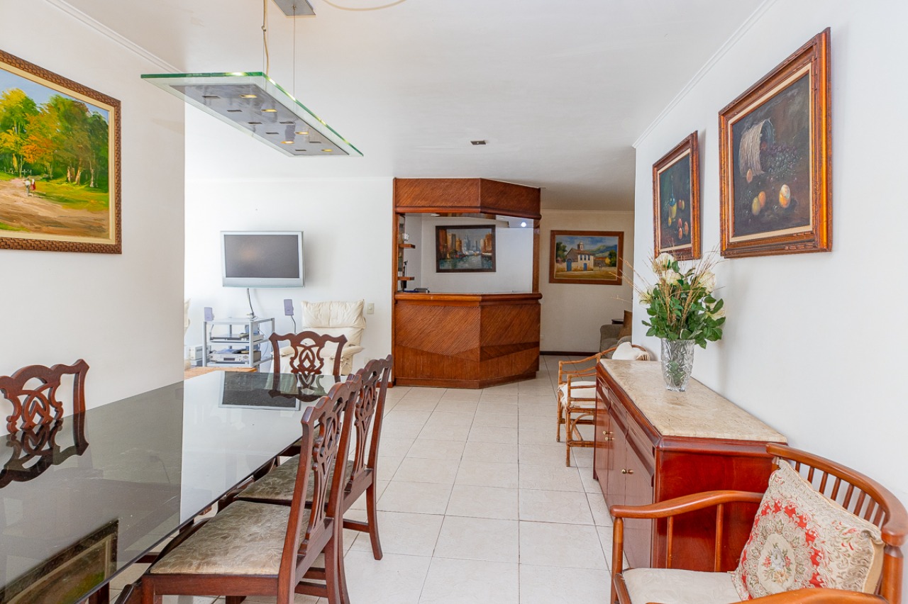 Apartamento, 3 quartos, 130 m² - Foto 1