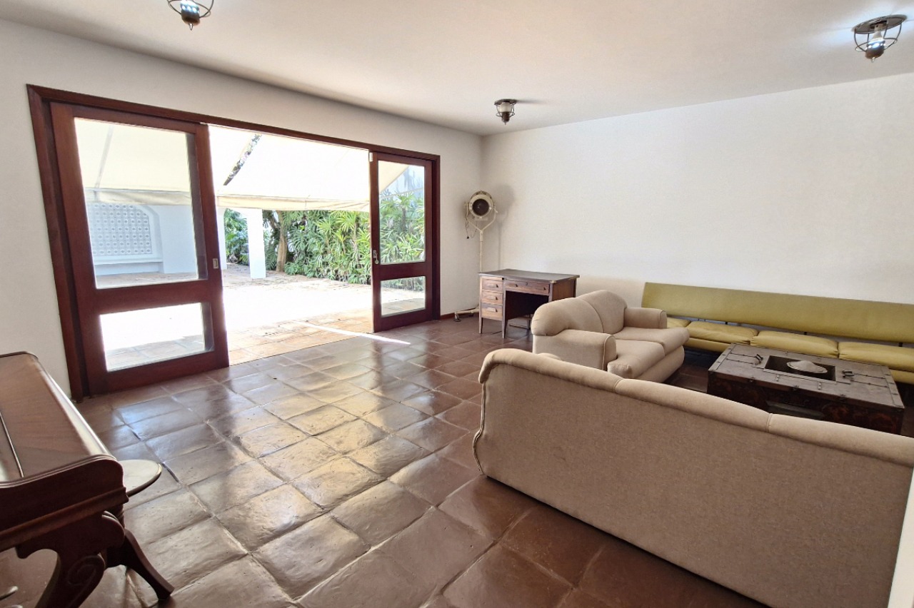 Casa, 4 quartos, 380 m² - Foto 4