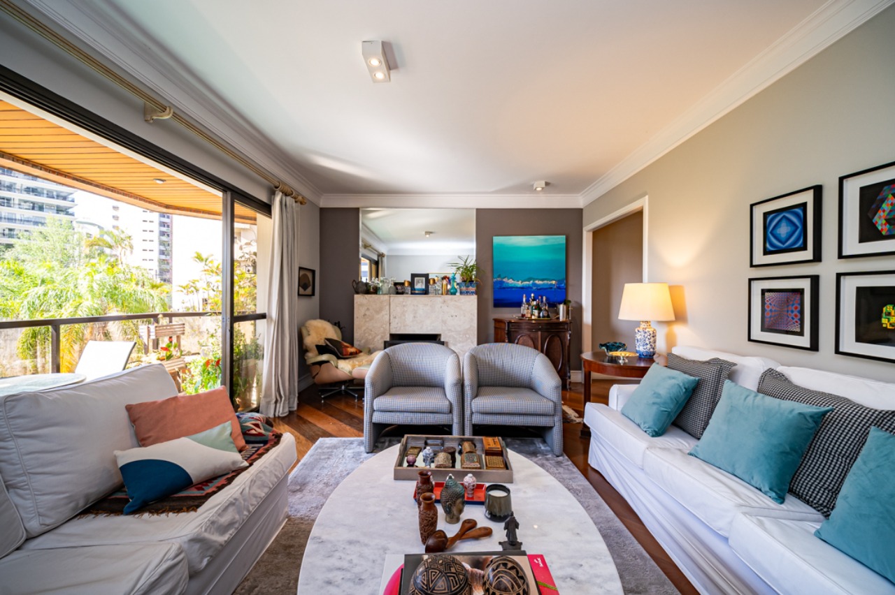 Apartamento, 4 quartos, 220 m² - Foto 1