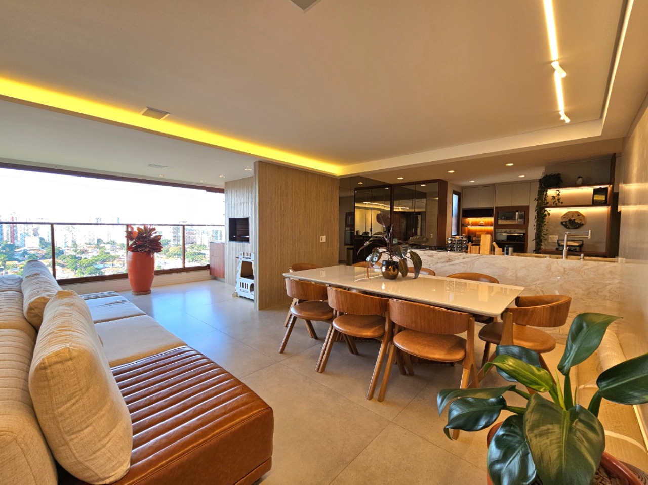 Apartamento, 3 quartos, 150 m² - Foto 1