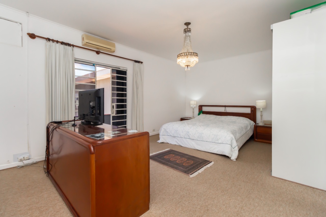 Casa, 4 quartos, 300 m² - Foto 18