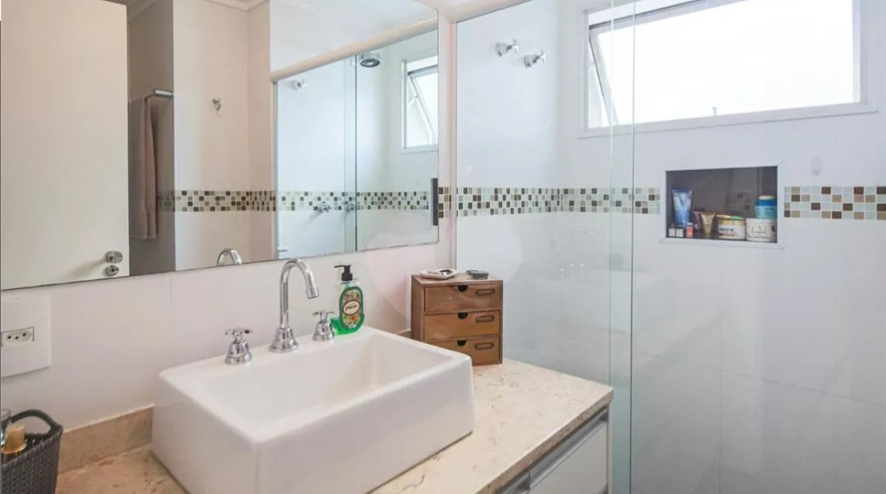 Apartamento, 3 quartos, 132 m² - Foto 2