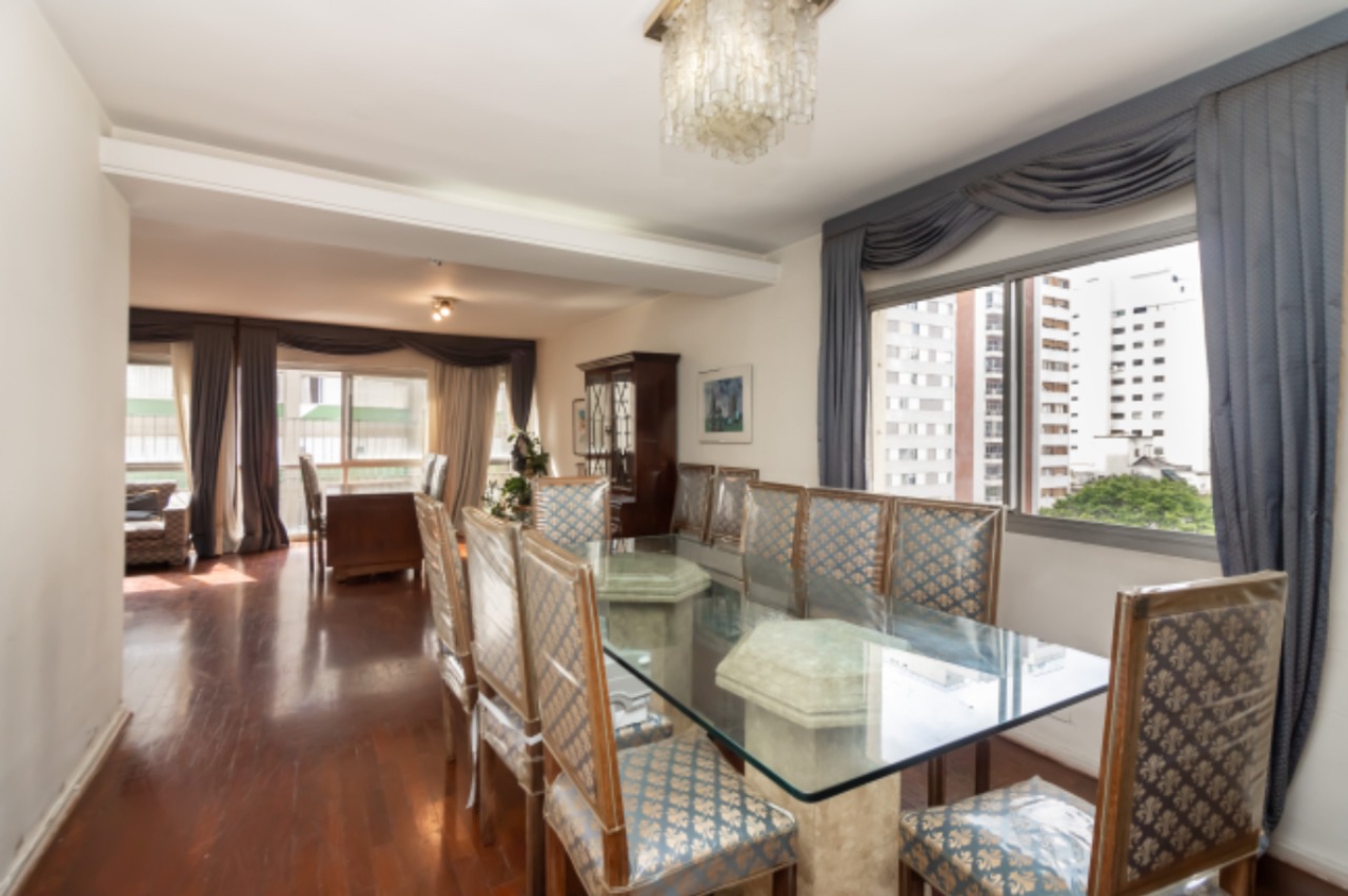 Apartamento, 3 quartos, 230 m² - Foto 1