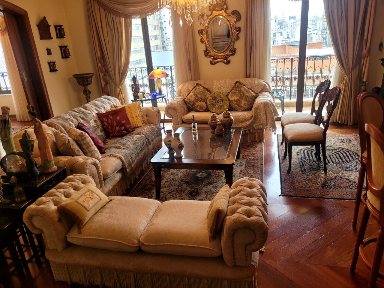 Apartamento, 3 quartos, 220 m² - Foto 1