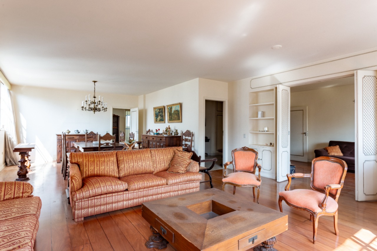 Apartamento, 3 quartos, 240 m² - Foto 1