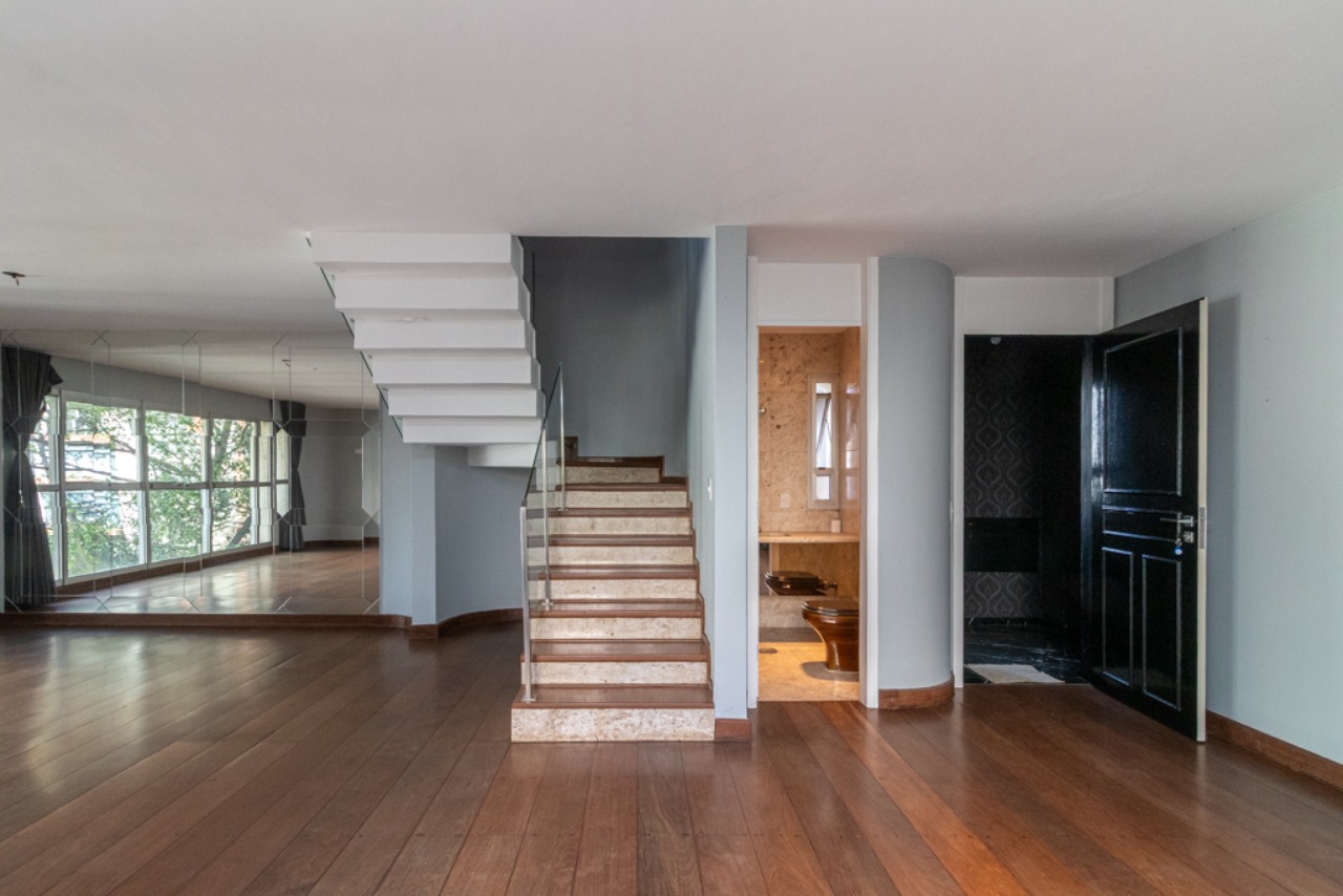 Apartamento, 3 quartos, 230 m² - Foto 1