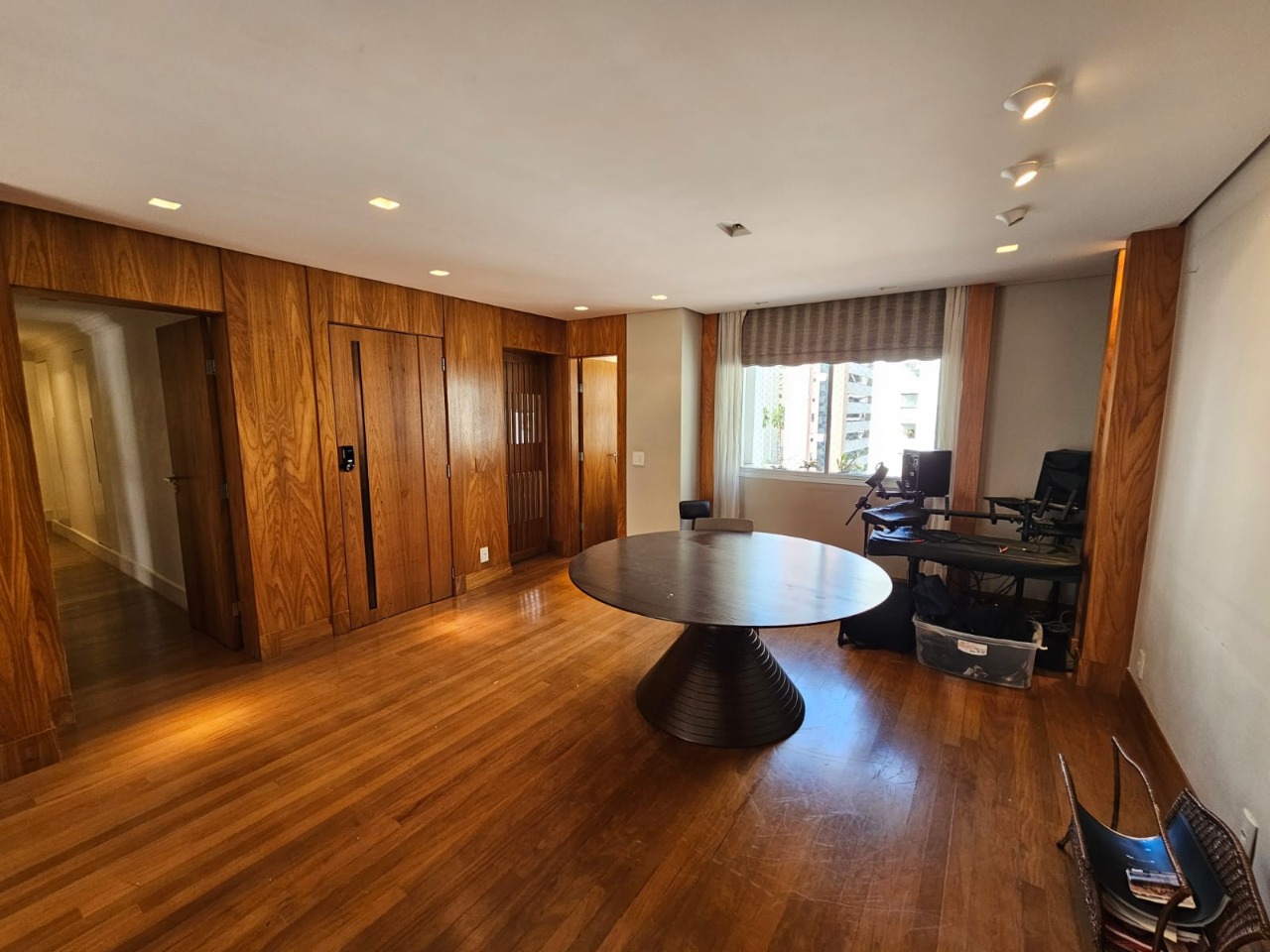 Apartamento, 3 quartos, 170 m² - Foto 1
