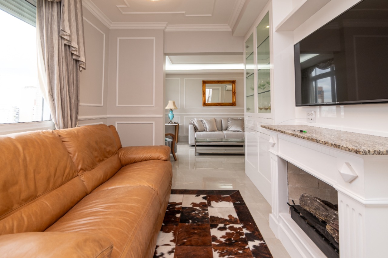 Apartamento, 3 quartos, 130 m² - Foto 1