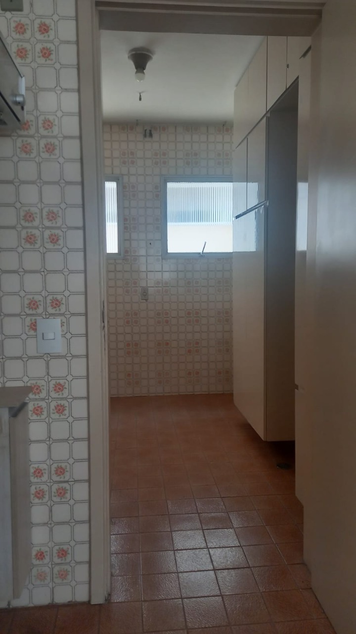 Apartamento, 3 quartos, 130 m² - Foto 2