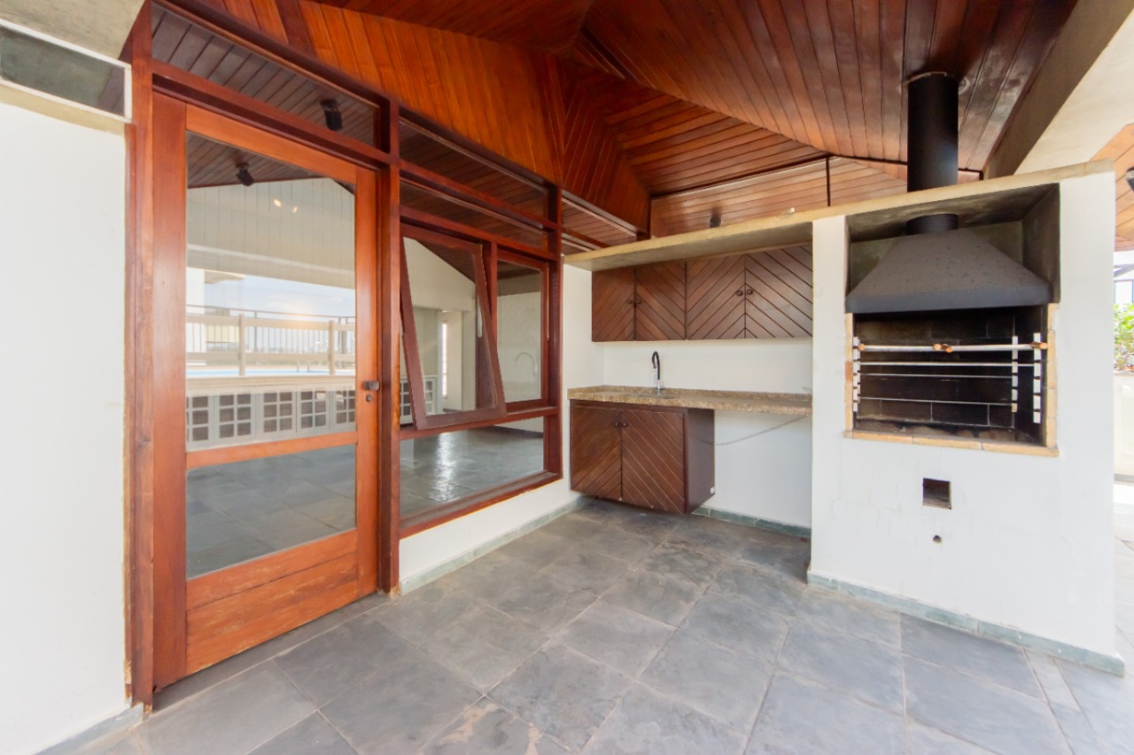Cobertura, 3 quartos, 240 m² - Foto 2
