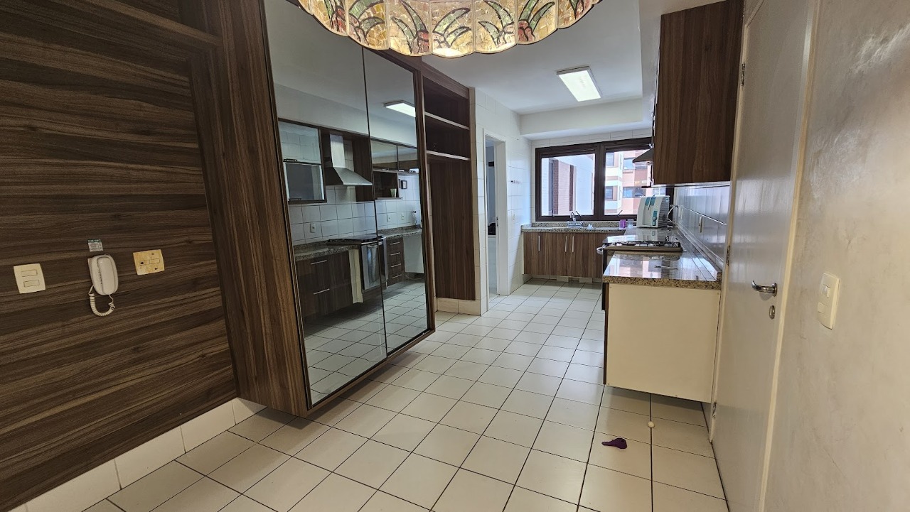 Apartamento, 3 quartos, 210 m² - Foto 11